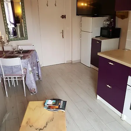 Apartment Pres Castel Grimaldi