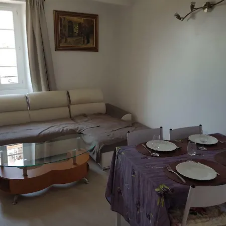 Apartment Pres Castel Grimaldi *